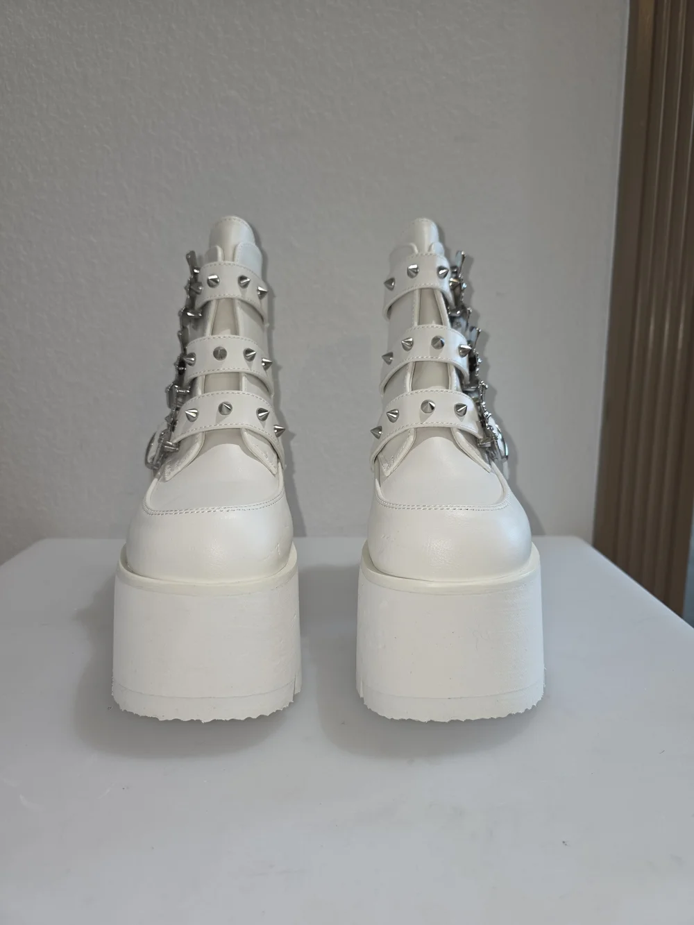 NWT Demonia white platform boots w silver buckles & spikes Sz 6